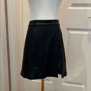 Rewash Black Mini Skirt in Size Large